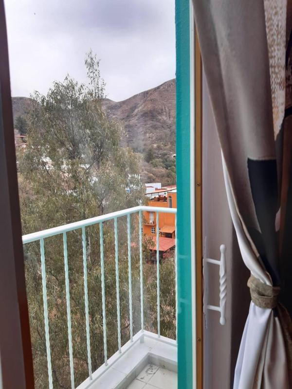 Nice & Cozy Apartment in Guanajuato - free parking - image 6