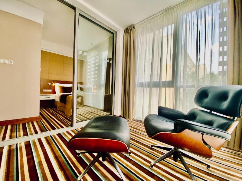 Superior Suite image 1