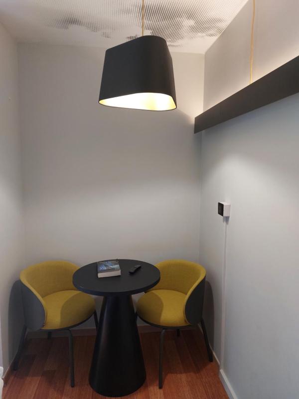 Standard Double Room image 3