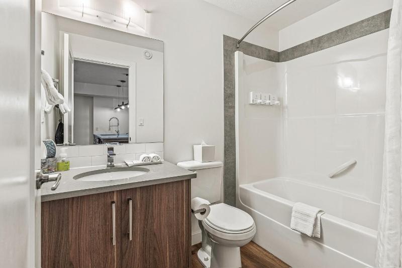 Basecamp Resorts Canmore - image 10
