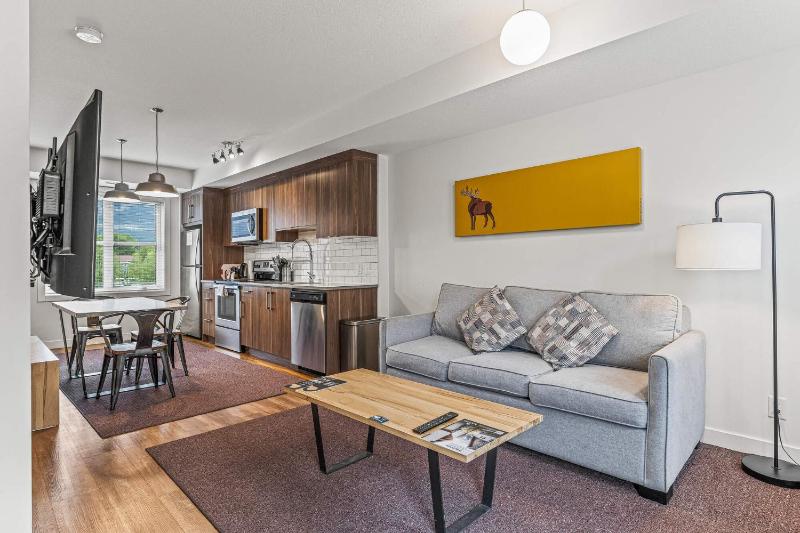 Basecamp Resorts Canmore - image 21