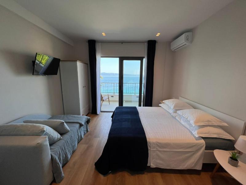 Beachfront Comfort Apartments SINAJKO - image 27