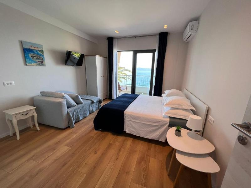 Beachfront Comfort Apartments SINAJKO - image 19