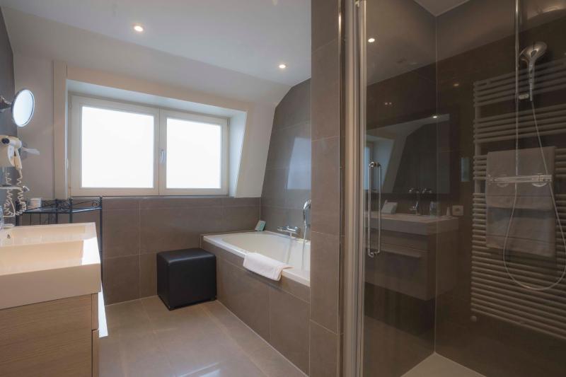 Superior Room image 3