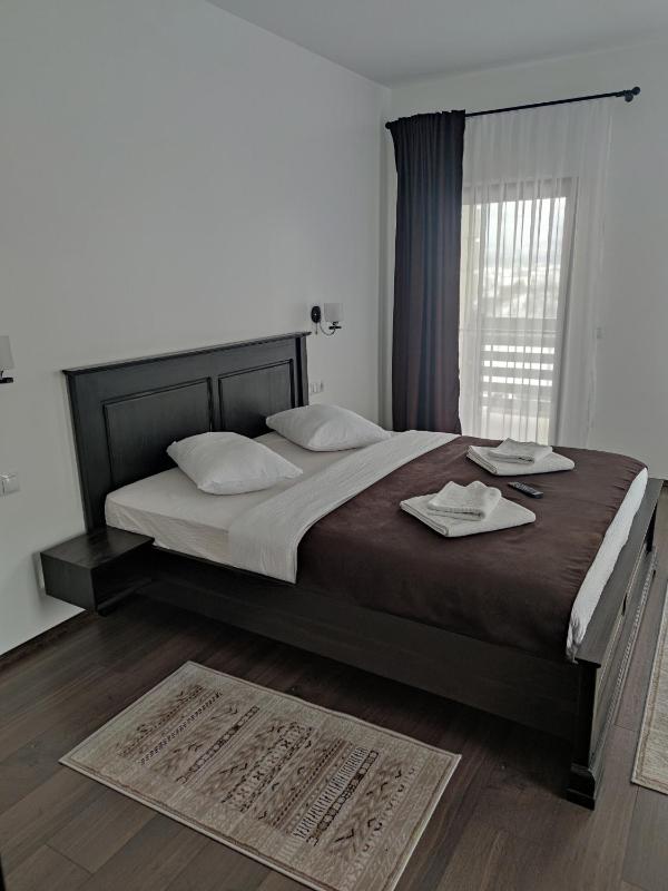Double or Twin Room with Private External Bathroom image 1