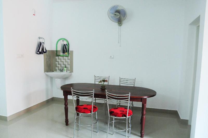 El Casa Homestay - image 9