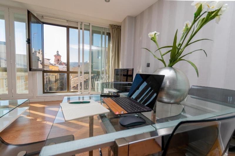 INMálaga Constitución - image 15