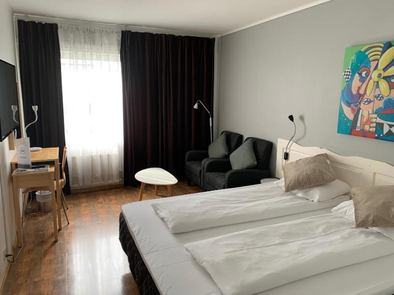 Double or Twin Room image 1