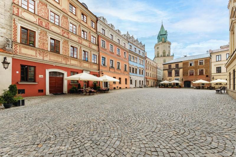 Rynek 10 Apartments - image 45