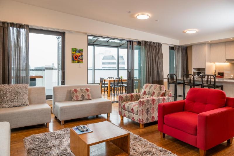 Boulcott Suites - image 16