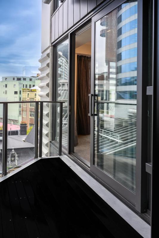 Boulcott Suites - image 11