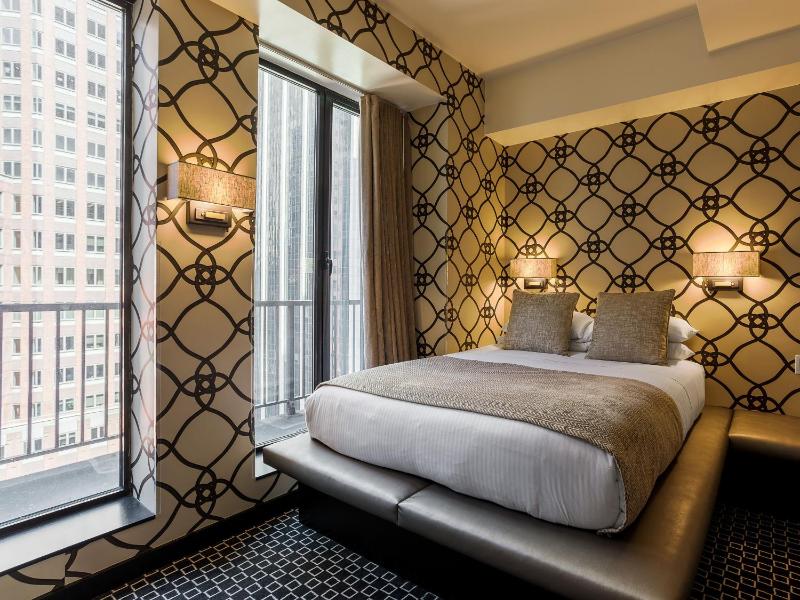 Standard Queen Room image 1