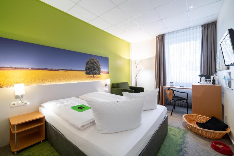 Double Room image 1