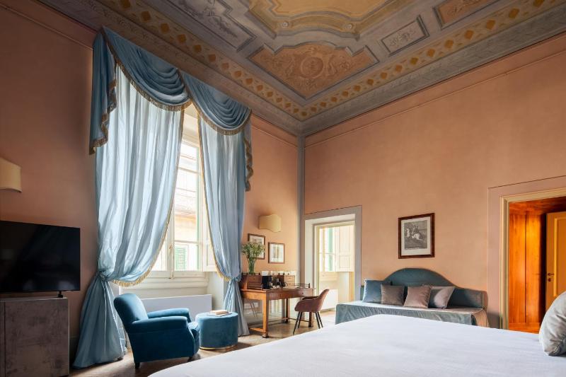 Deluxe Double Room Separate Building image 1