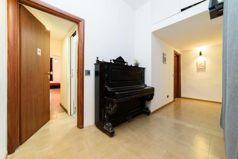 Deluxe Family Room image 4