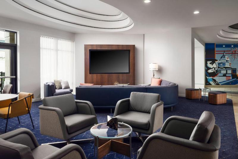 Courtyard by Marriott Washington Capitol Hill/Navy Yard - image 9
