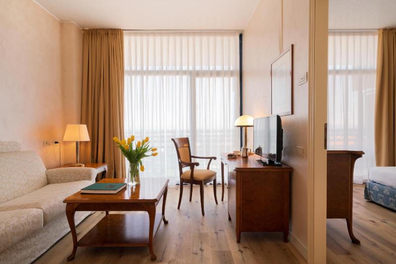 Grand Hotel Astoria - image 27
