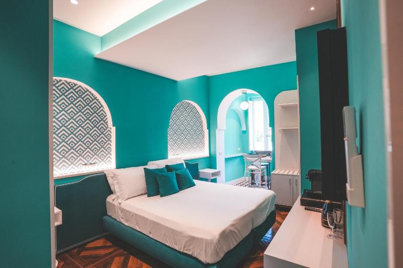 Cafè Latino Suites - image 34