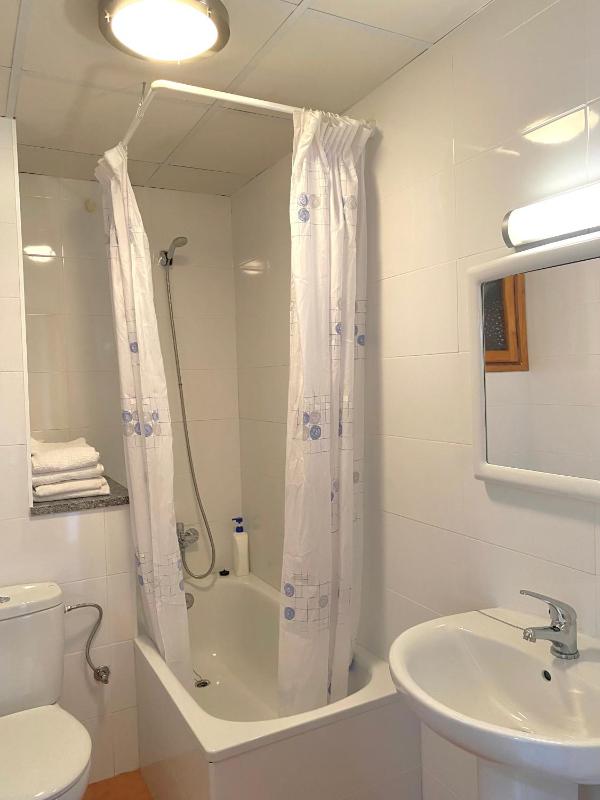 Double Room image 1