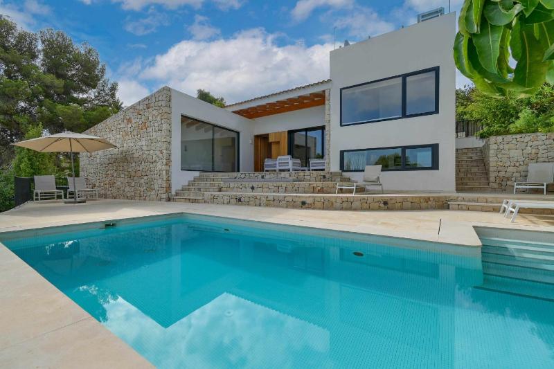 Bonita stay B Sky Piscina caliente vistas wifi Images