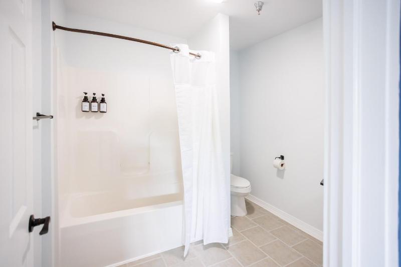 Deluxe Double Room image 2