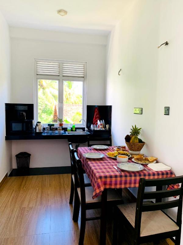 Villa Avi - Near Airport - image 2