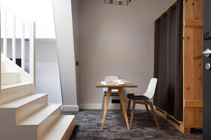 Duplex Room image 3