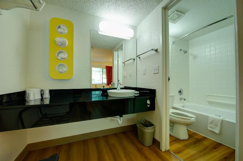 Motel 6-Seattle WA - Airport - image 4