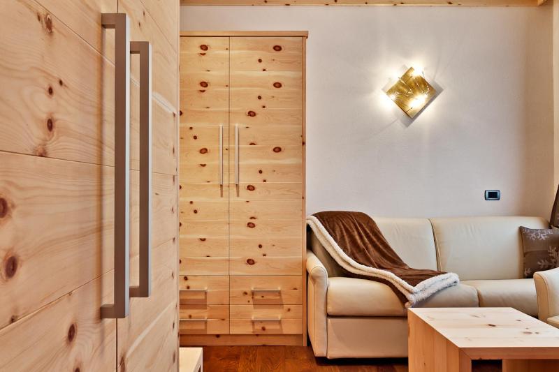 Deluxe Triple Room image 4
