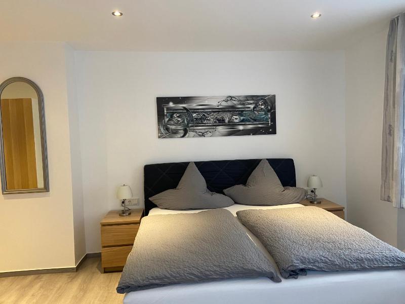 Double Room image 4