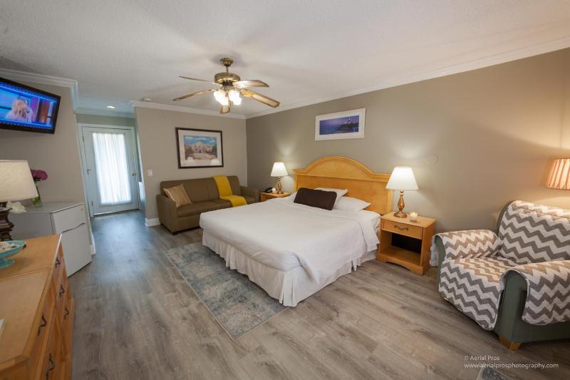 King Room image 2