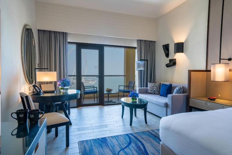 Sea Front View Room with Balcony and Lounge Access - King Bed  image 3