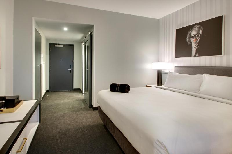 King Room image 2