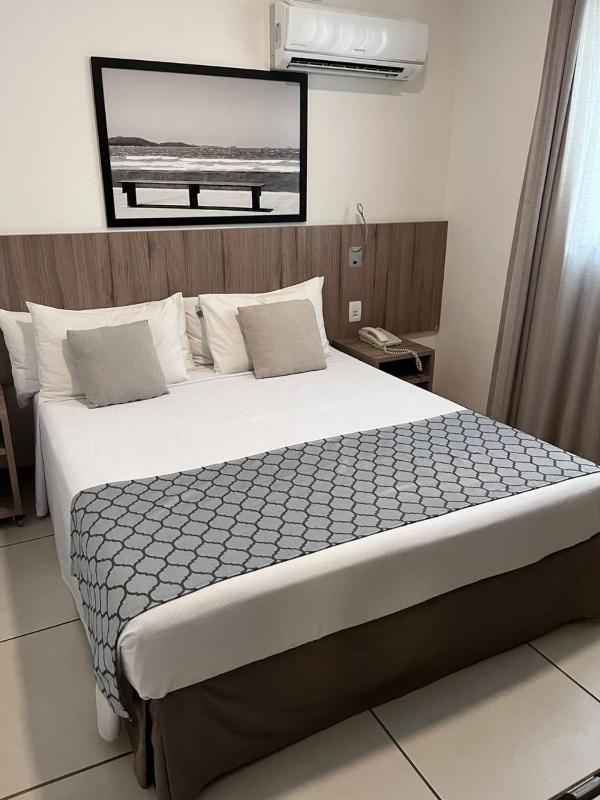 Standard Queen Room image 2