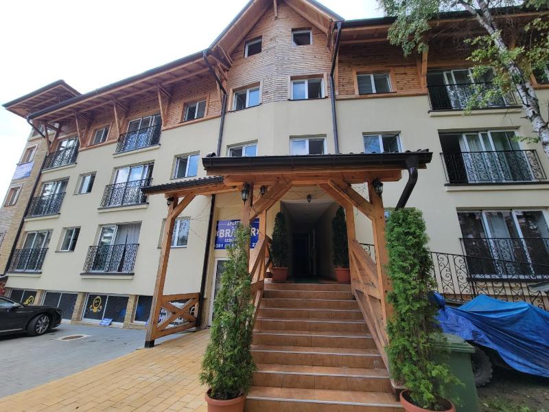 Simona Lux Apartment - image 12