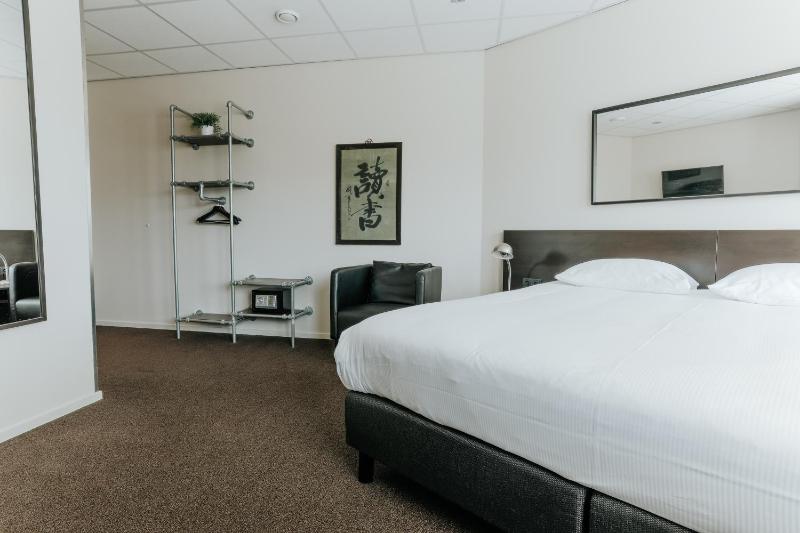 King Room image 1