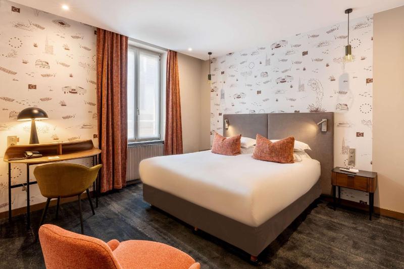 Executive Room image 1