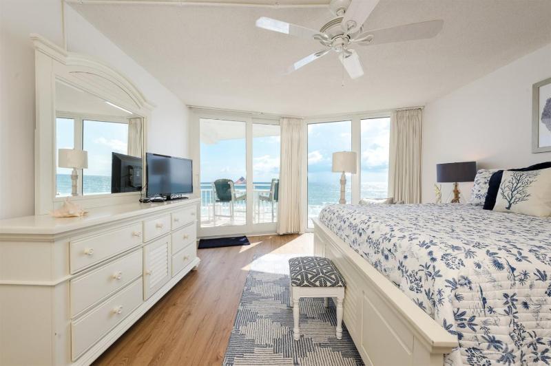 White Surf 306 - image 24