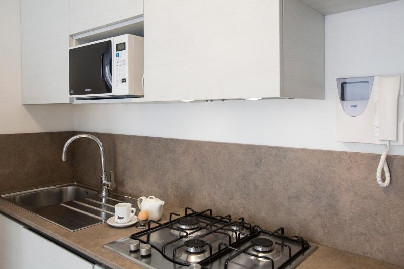 One-Bedroom Apartment (4 Adults) image 4