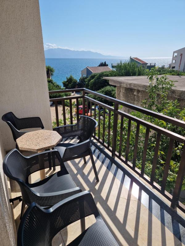 Quadruple Room with Sea View image 2