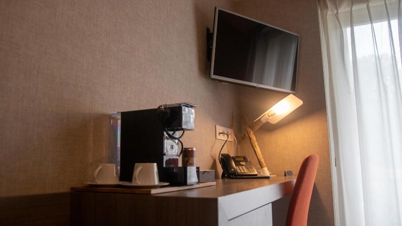 Deluxe Double Room image 4