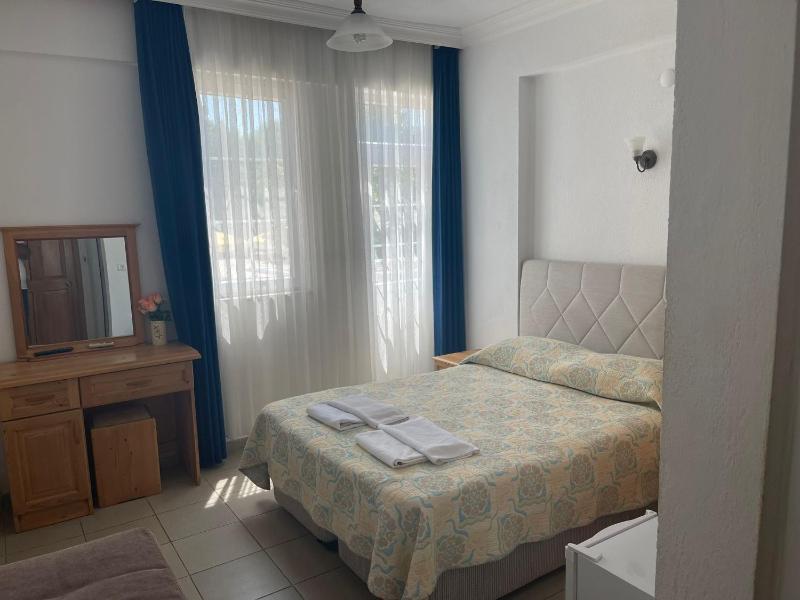 Standard Double Room image 1