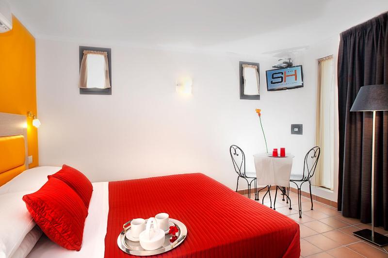 Quadruple Room image 1