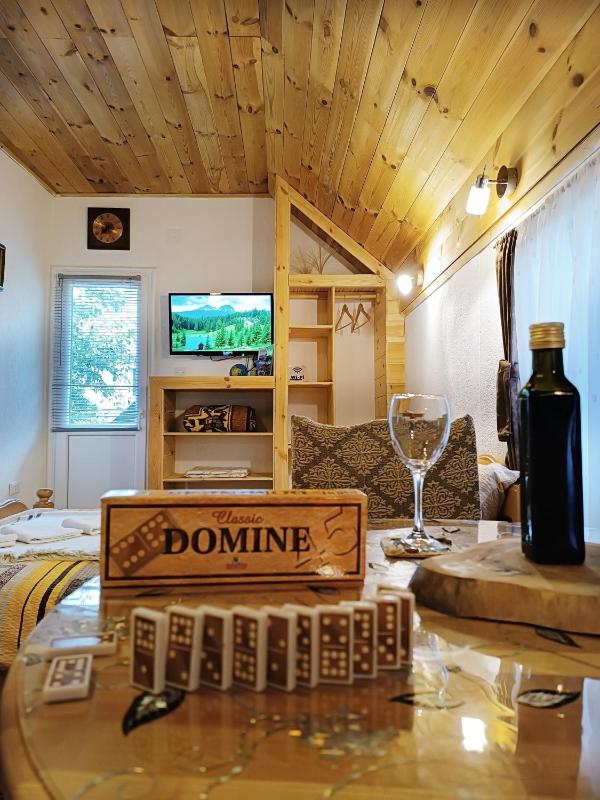 Studio Apartment image 3