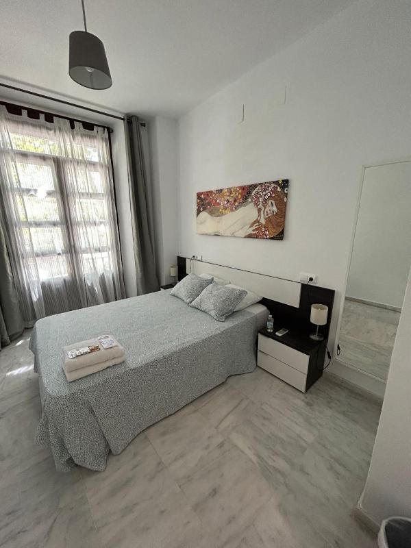 Double Room with Private Bathroom image 4