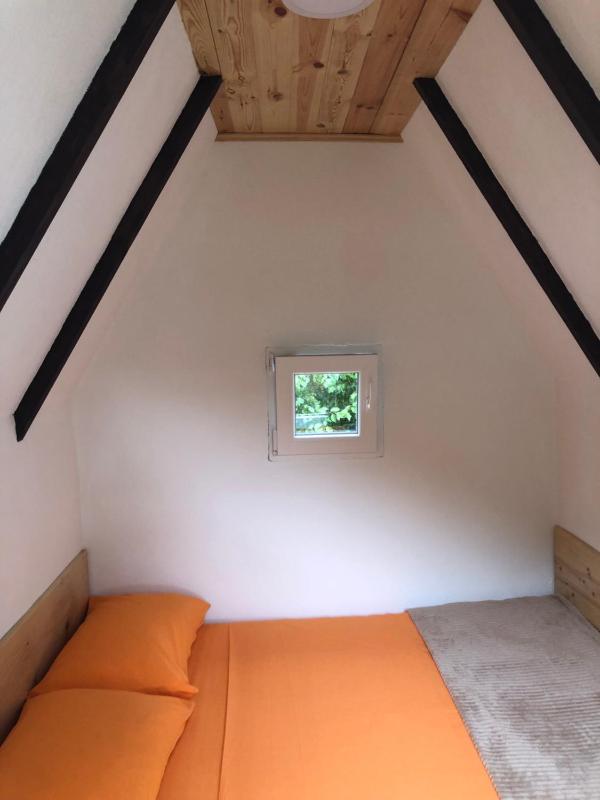 Double Room image 3