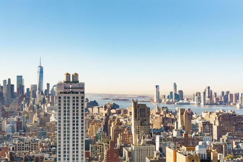 SpringHill Suites by Marriott New York Manhattan Chelsea - image 2