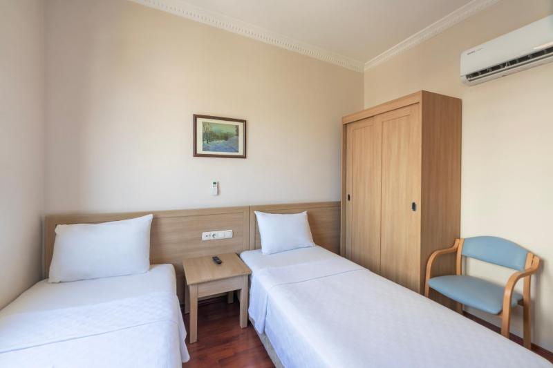 Sehir Hotel - image 12