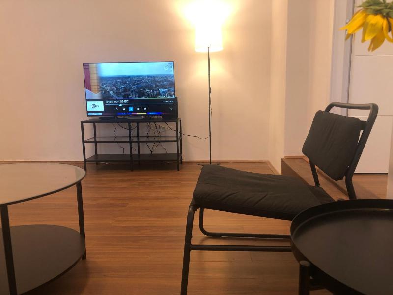 Comfortable and spacious apartment in one of Belgrade’s most exclusive neighbourhoods - image 3