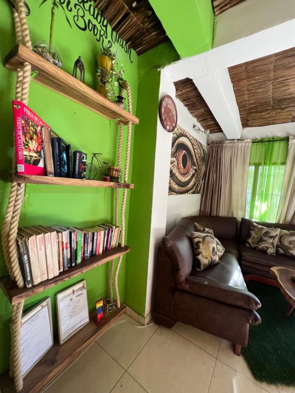 Hostal Kaia - image 33